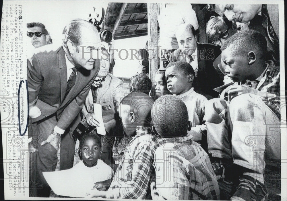 1969 Press Photo Sen George McGovern in Ft Meyers - Historic Images