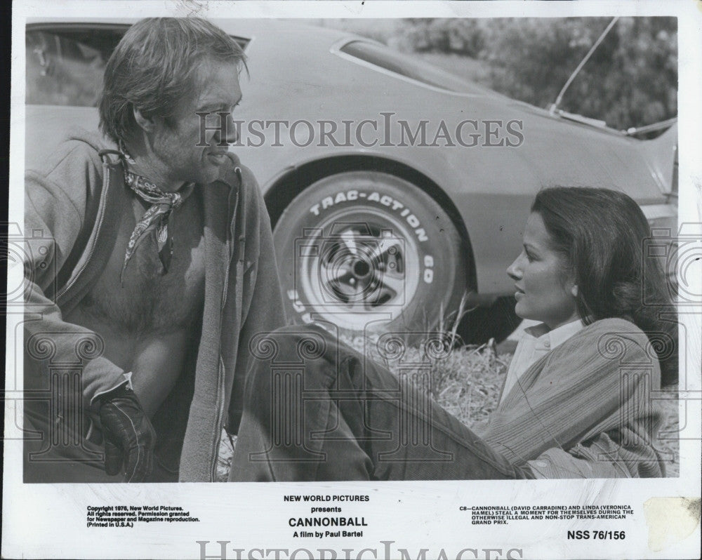 1976 Press Photo Actor David Carradine and Actress Veronica Hamel. - Historic Images