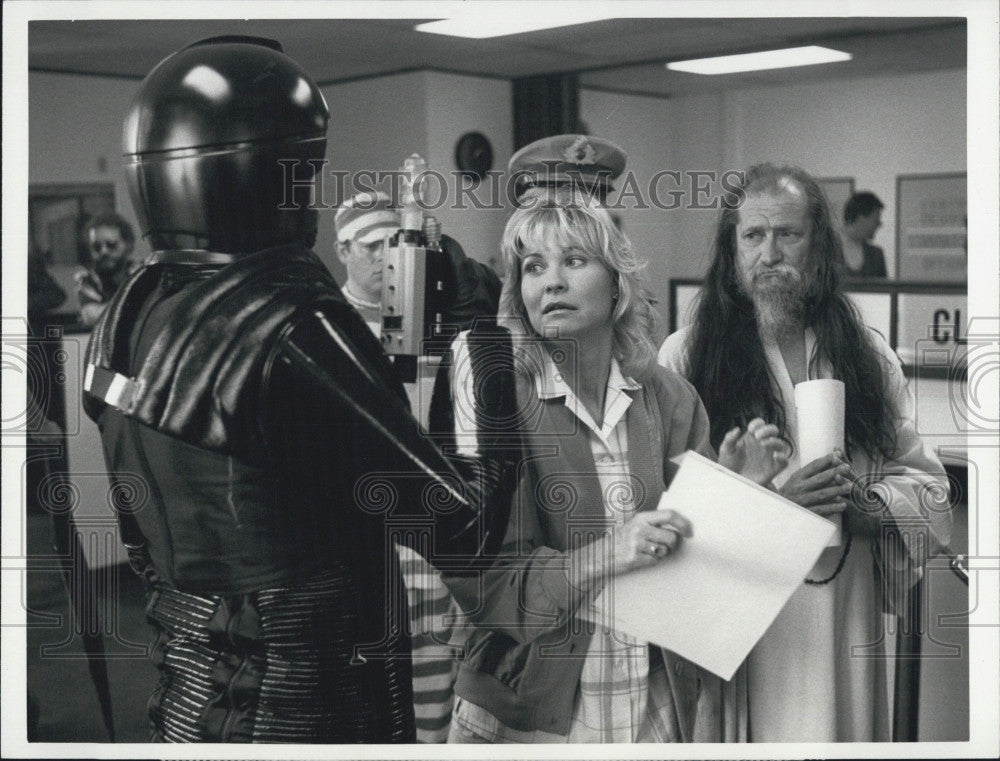 1985 Press Photo Dee Wallace Stone stars in &quot;The Twilight Zone&quot; - Historic Images