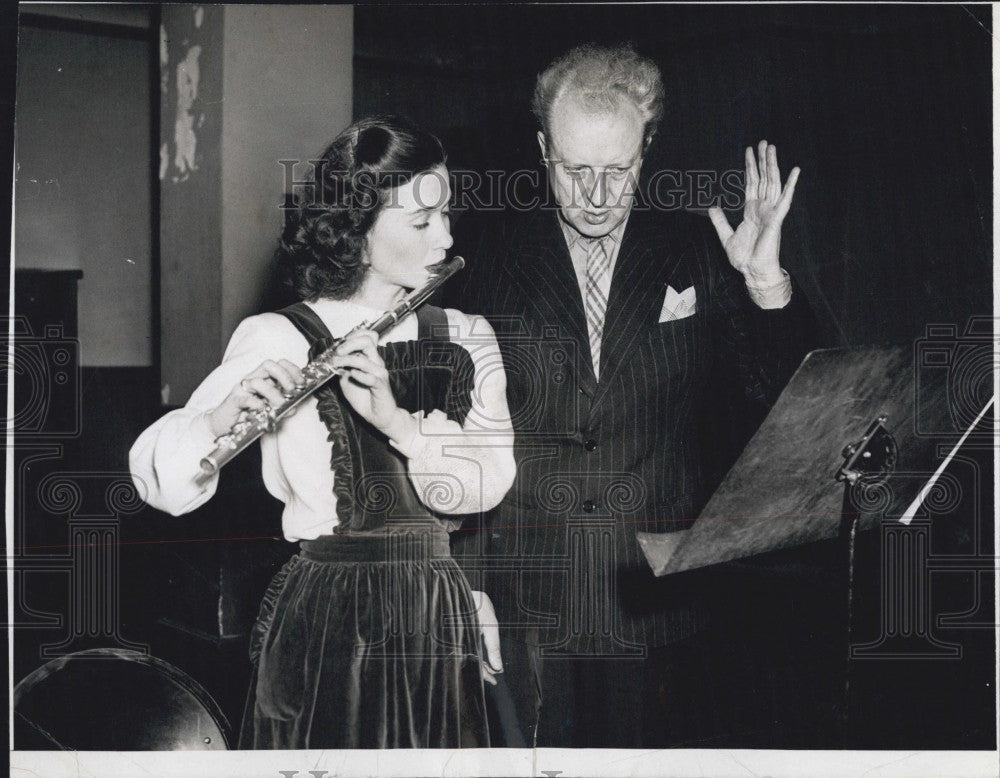 Press Photo Conductor Leopold Stokowski hold audition, with Rona Ball. - Historic Images