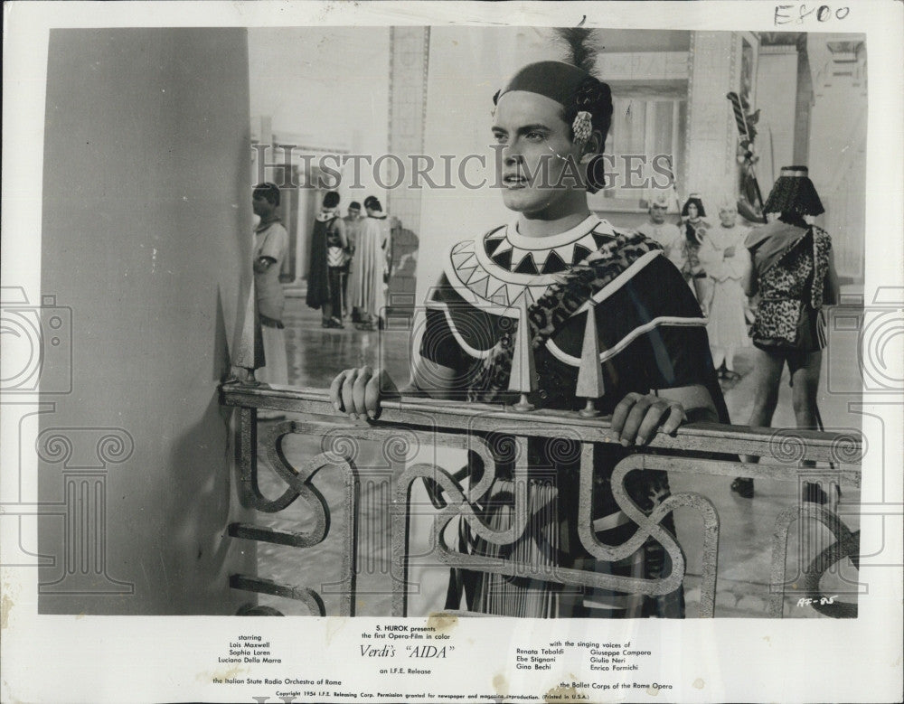 1955 Press Photo Actor Luciano Della Marra starred in Verdi&#39;s Aida. - Historic Images