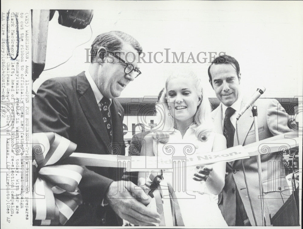 1972 Press Photo Tricia Nixon &amp; Clark MacGregor, Pres. Nixon&#39;s Campaign Head - Historic Images