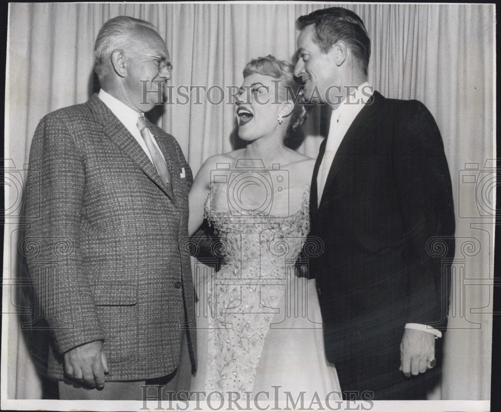 1957 Press Photo Actress Patti Page &amp; Husband Return to Boston - Historic Images