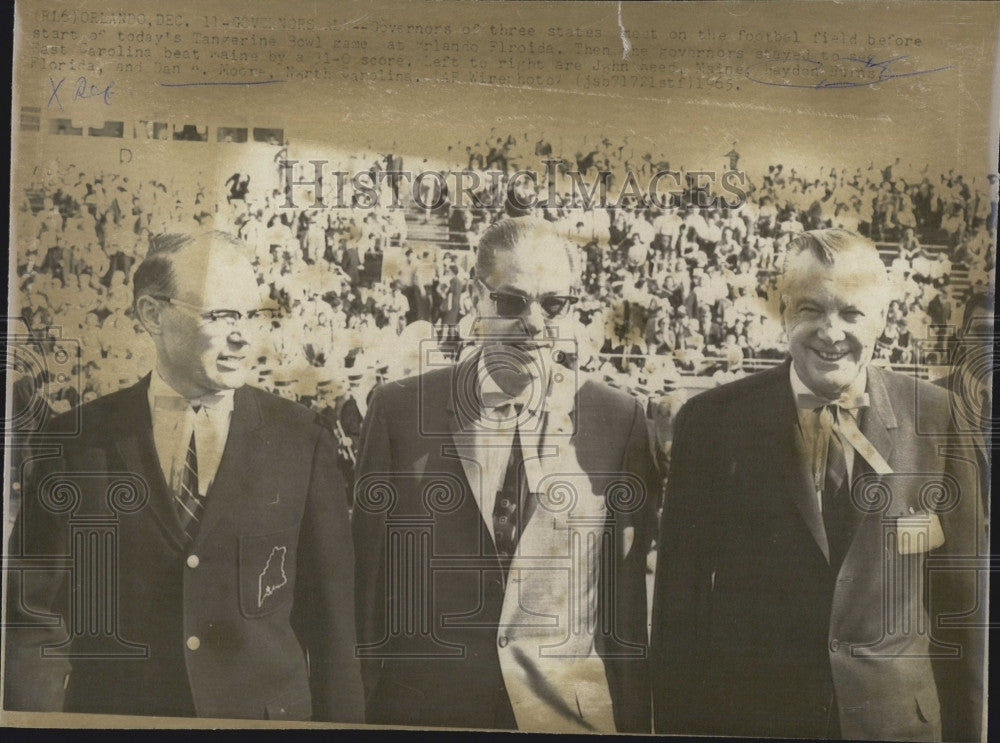 1966 Press Photo Governors Of Three States On Football Field - Historic Images