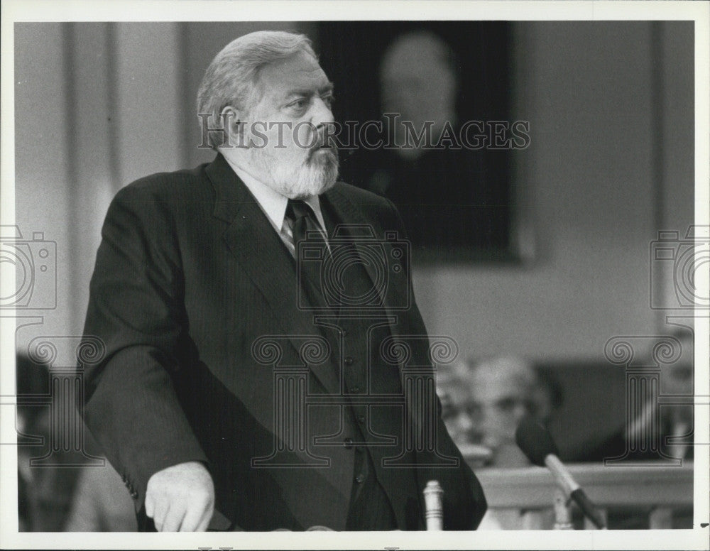 Perry Mason The Case Of The Avenging Ace Raymond Burr Stars In Perry Mason The Case Of The Avenging Ace 1988