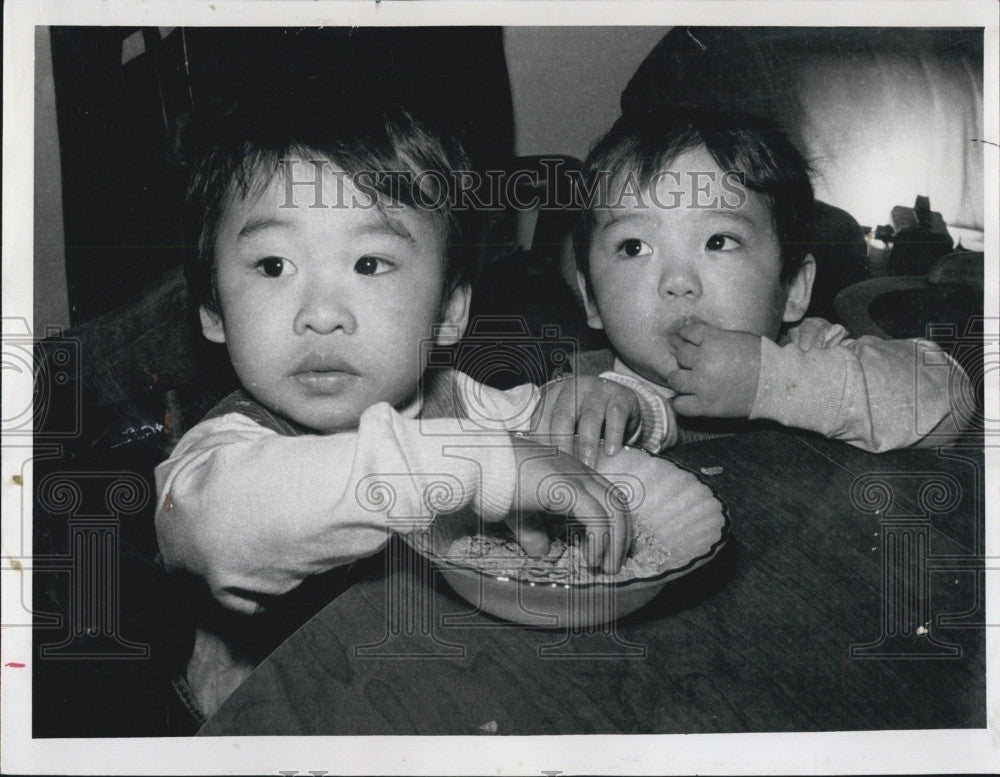 1971 Press Photo Bobby &amp;  Larry Gregario Parents were Deported - Historic Images