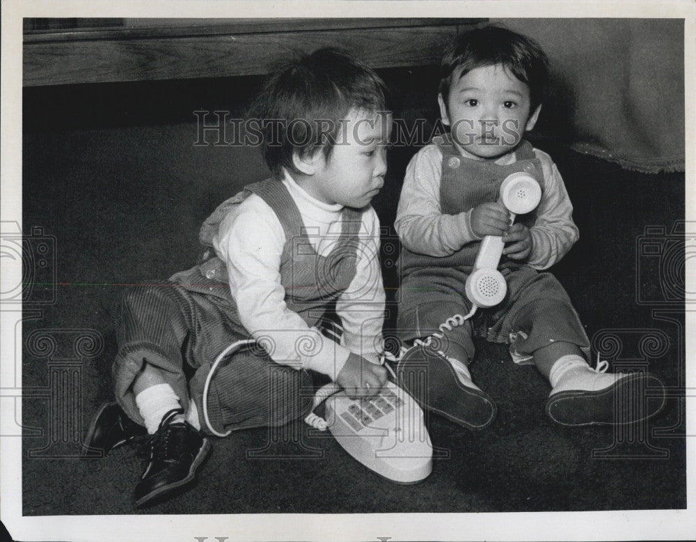 1971 Press Photo Bobby &amp; Larry Apolinario Gregario - Historic Images