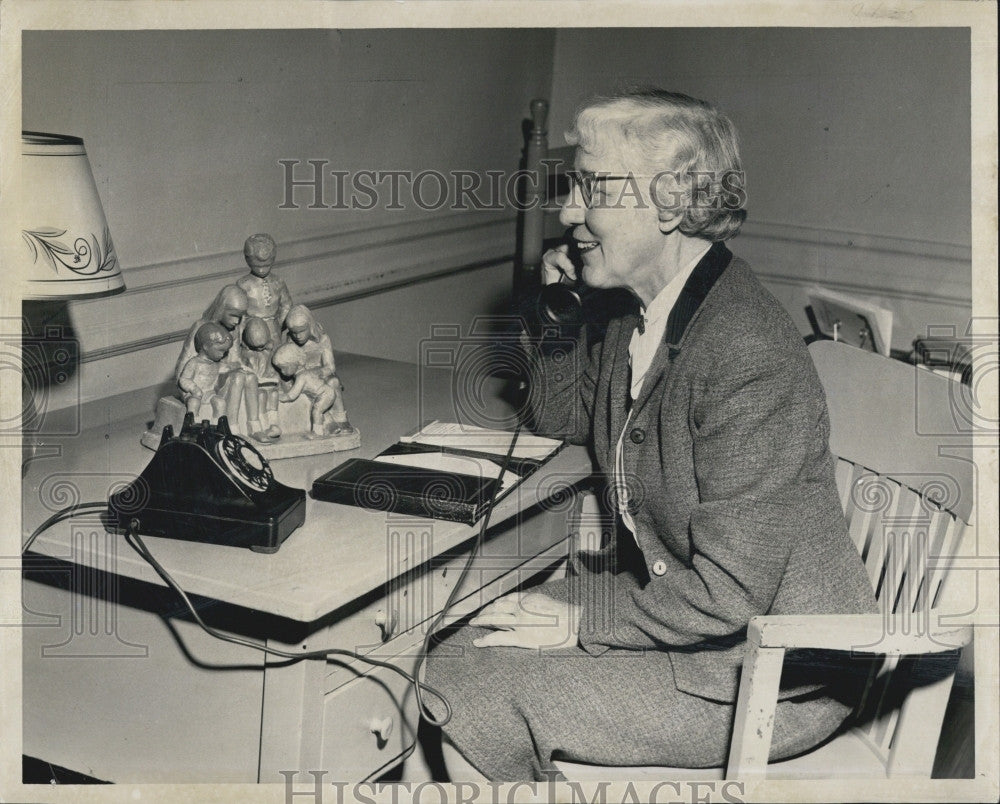 1959 Press Photo Alice Mifflin of The Big Sisters Asso. - Historic Images