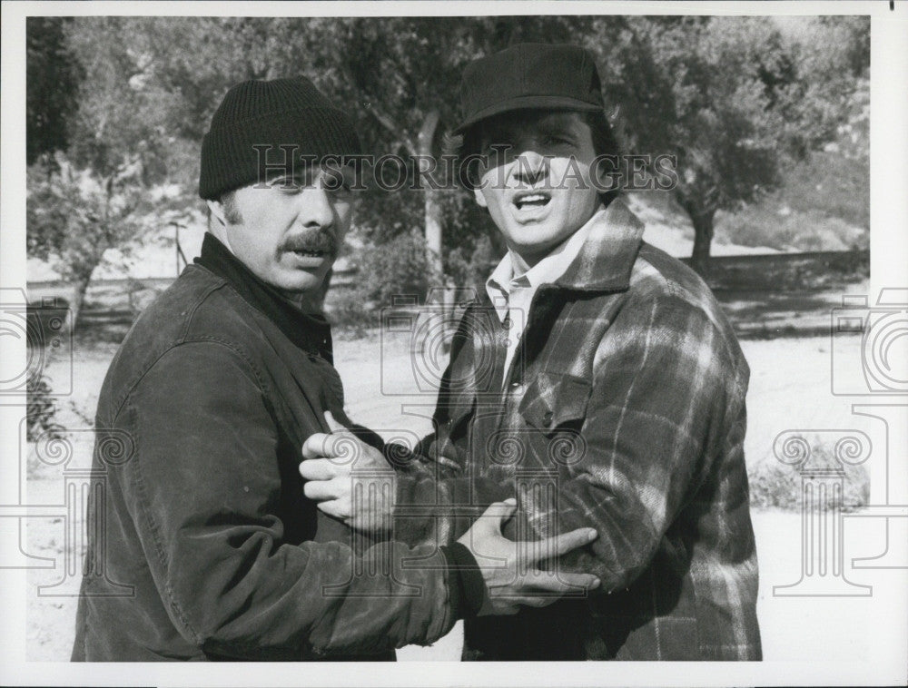 1980 Press Photo Hector Elinzondo and Tom Mason. - Historic Images