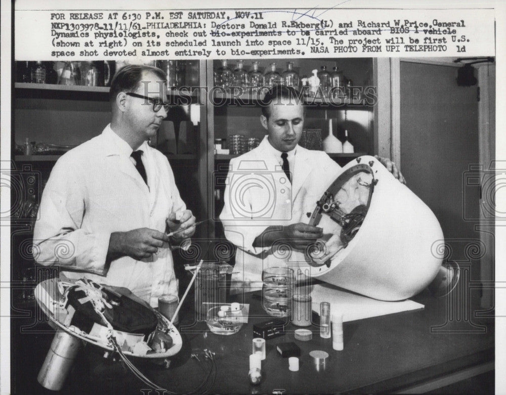 1961 Press Photo Doctors Donal Ekberg and Richard Price. - Historic Images