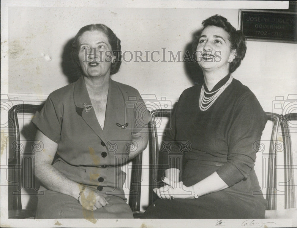 1954 Press Photo Senators Elizabeth Stanton and Mary Mary Fonsees. - Historic Images