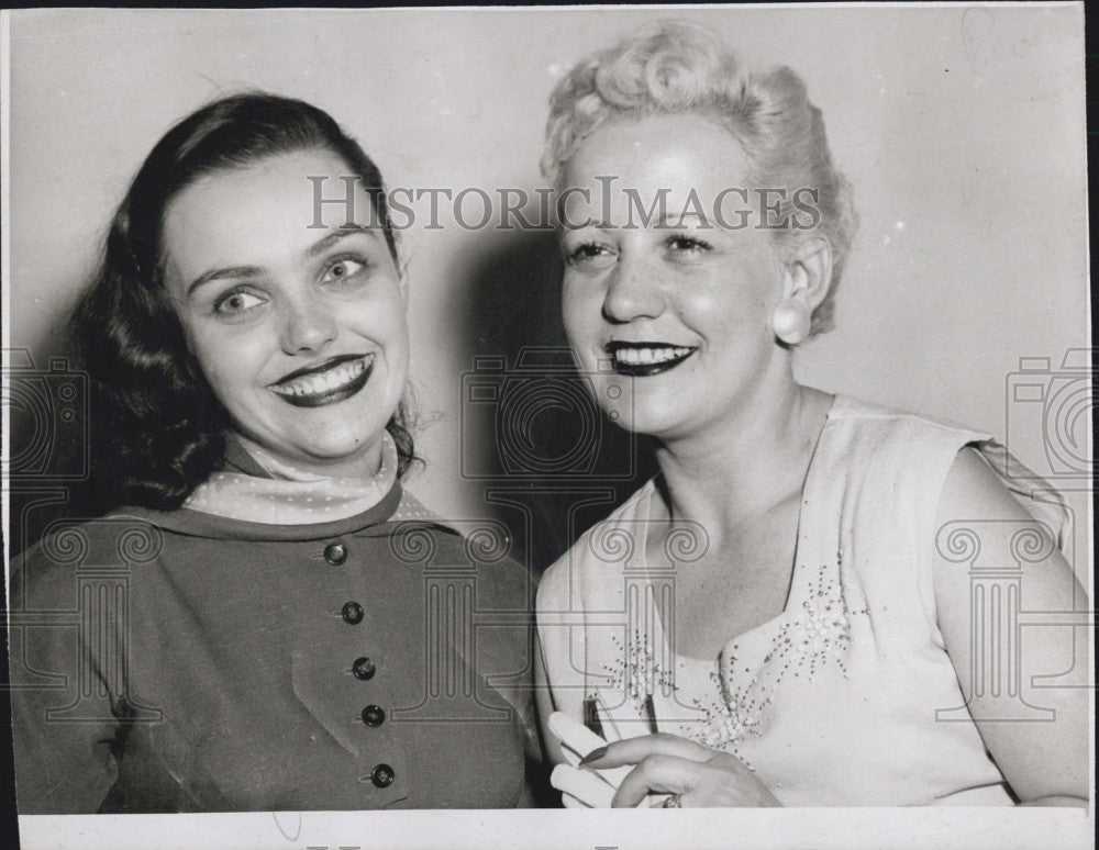 1956 Press Photo Maria Stanley. - Historic Images