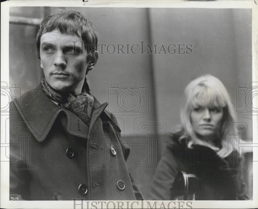 1968 Press Photo Actor Terence Stamp &amp; Actress Carol White In Poor Cow - Historic Images