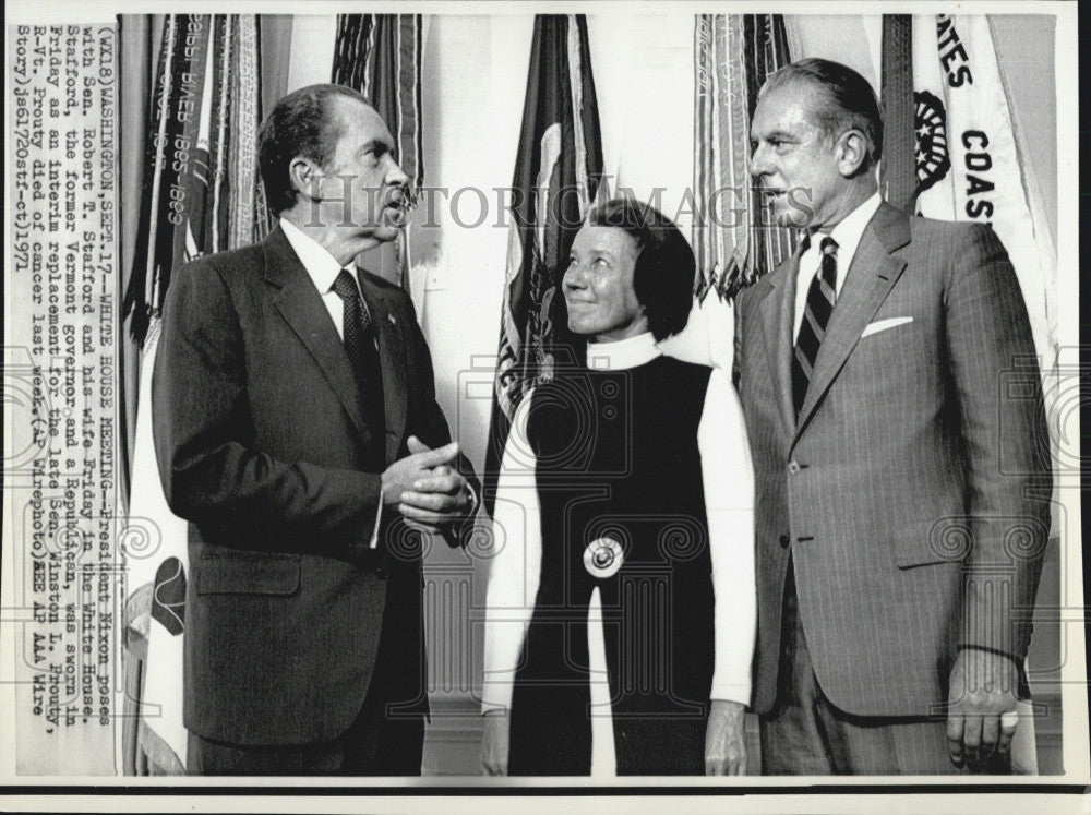 1971 Press Photo President Richard Nixon &amp; Sen. Robert T. Stafford With Wife - Historic Images