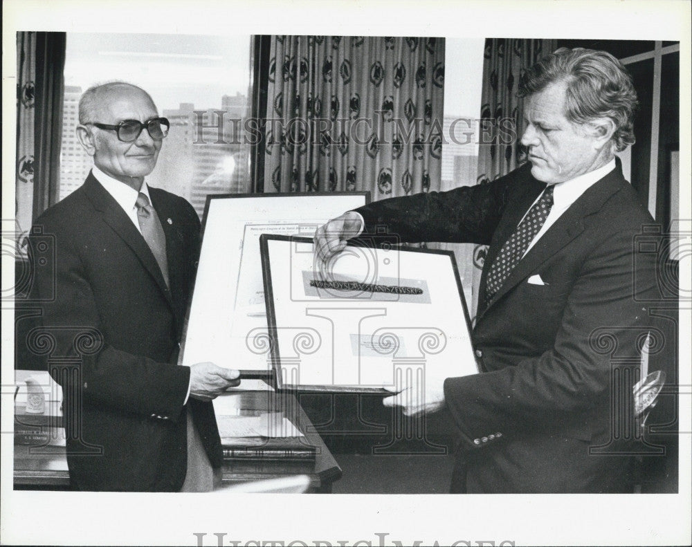 Press Photo Senator Kennedy and Frank Stankewski. - Historic Images