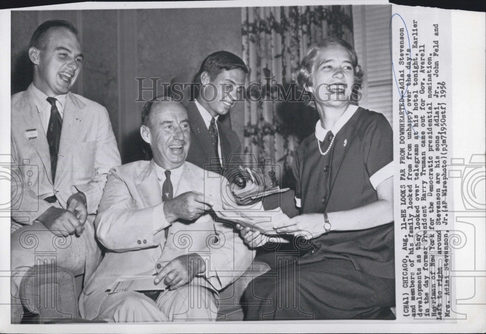 1956 Press Photo Adlai E Stevenson &amp; family &amp; John Feld - Historic Images