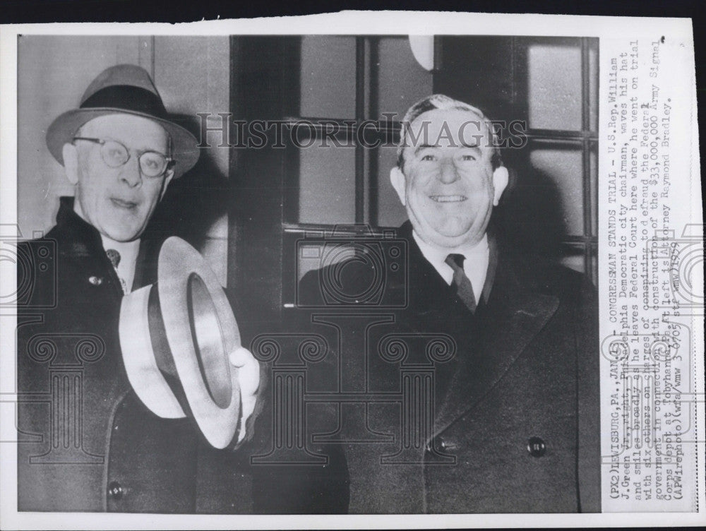 1959 Press Photo Representative William Green Waves Hat Federal Court Army - Historic Images