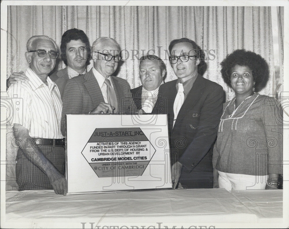 1975 Press Photo GM Gottsche,FS Maragiolio,J Courtney,J Clinton,L Russell - Historic Images