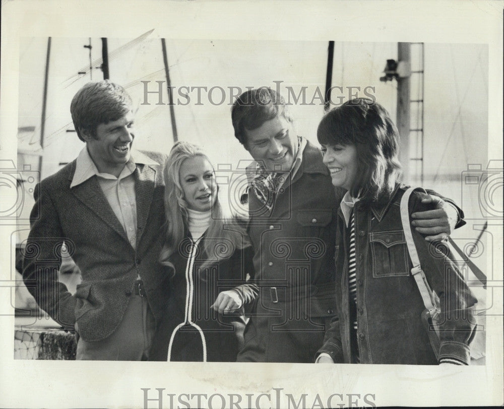 1972PressPhoto Gary Collins,E.J Peaker,Larry Hagman &amp; Barbara Feldon - Historic Images