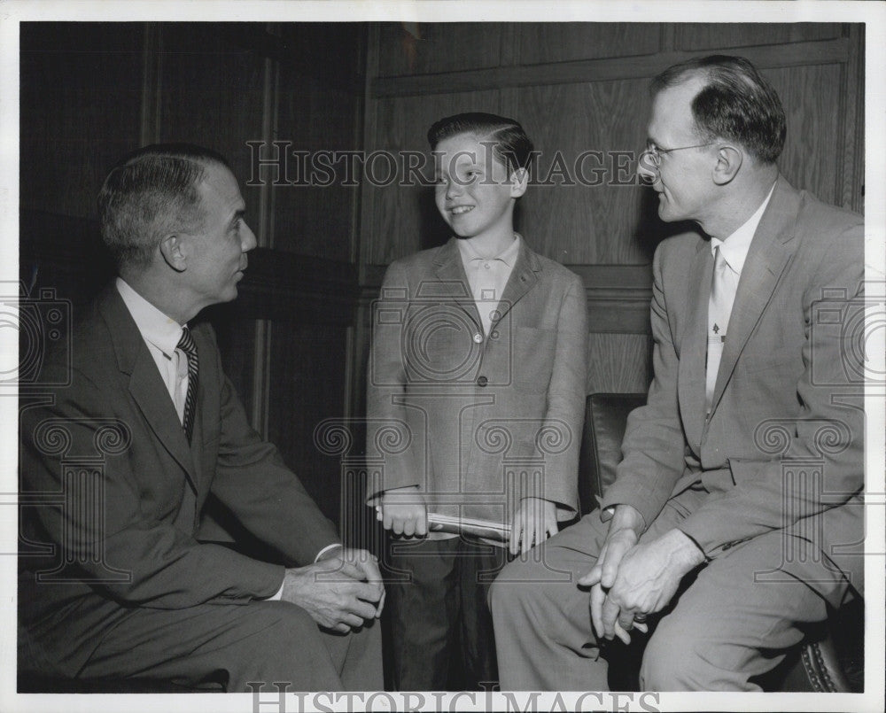1959 Press Photo Actor Eddie Hodges, Dr WG Muelder & Dr J W Yeo - Historic Images