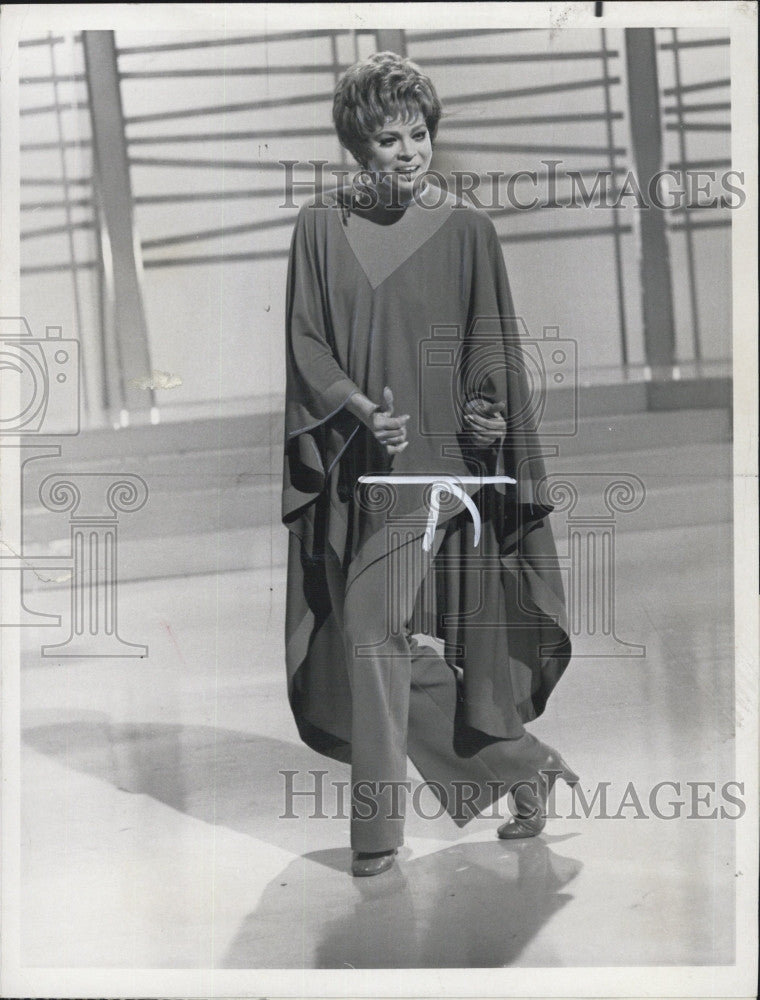 1970 Press Photo Juliet Prowse To Appear In Another Eneving With Burt Bacharach - Historic Images