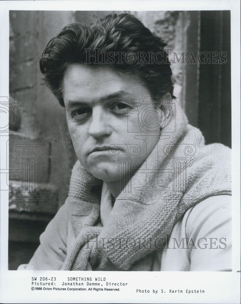 1986 Press Photo Something Wild director Jonathan Demme - Historic Images