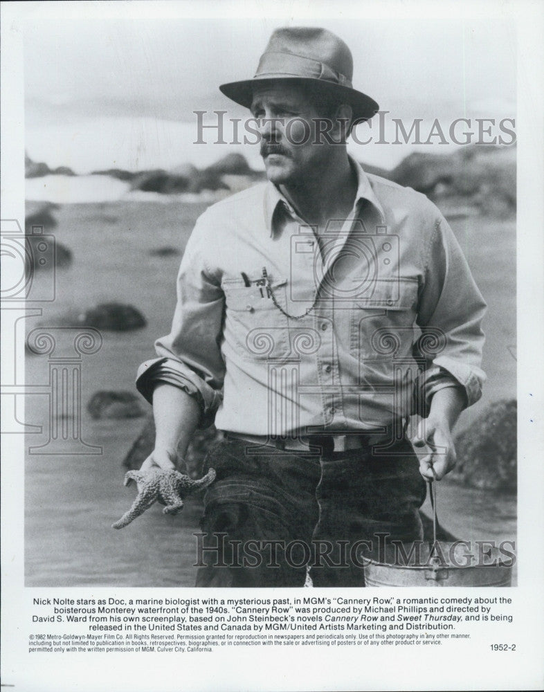 1982 Press Photo Actor Nick Nolte played a Marine Biologist. - Historic Images