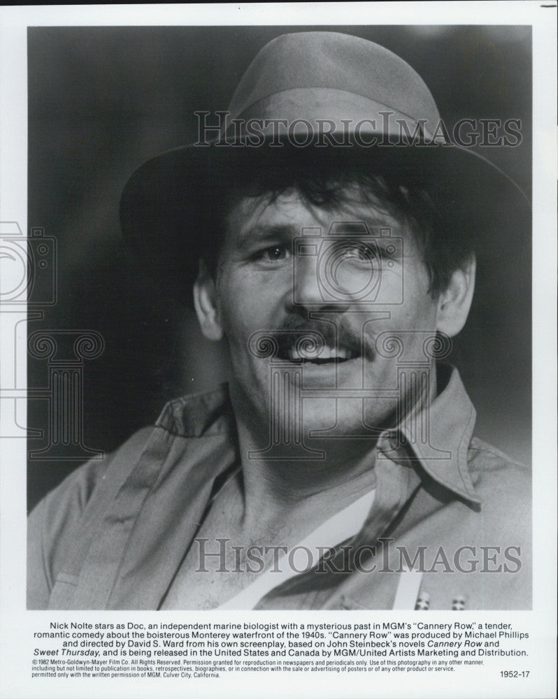 1982 Press Photo Actor Nick Nolte played as Marine biologist. - Historic Images