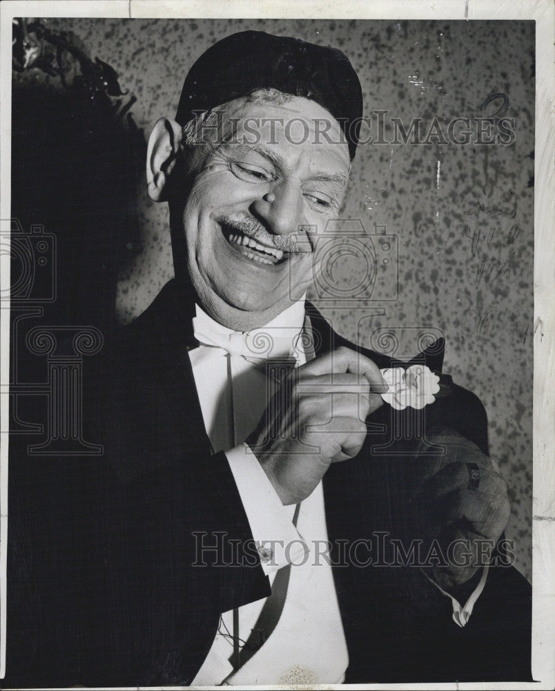 1944 Press Photo Robert Leonard as Solomon Abies Irish Rose - Historic Images