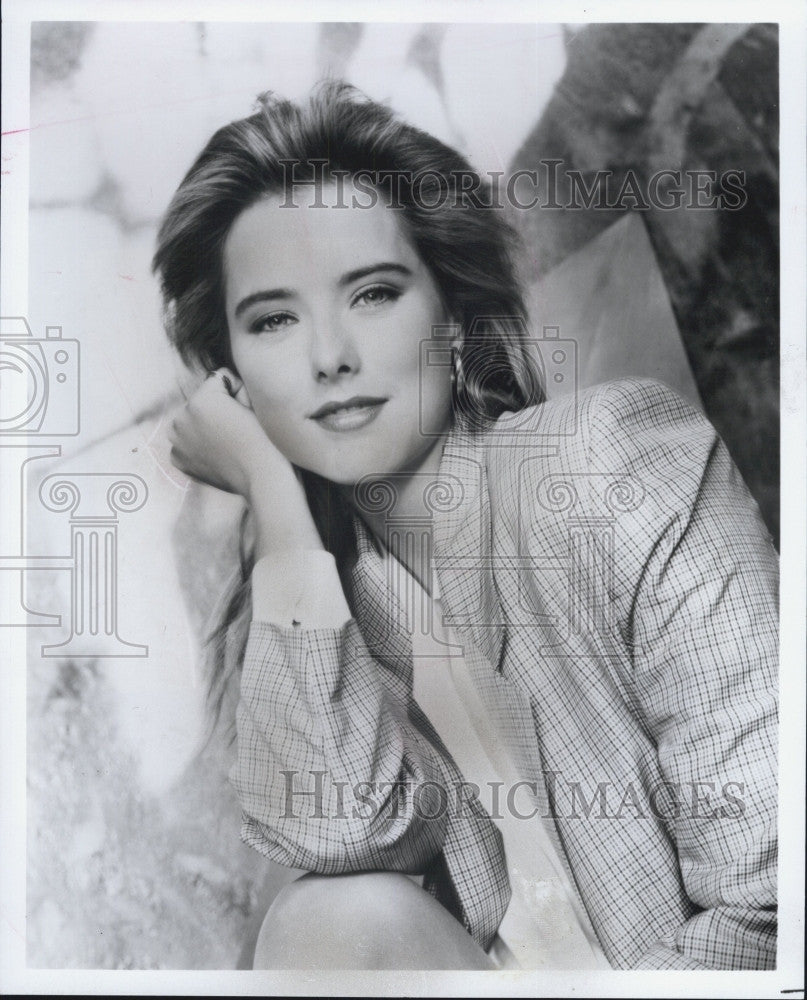 1988 Press Photo Tea Leoni Stars As Bernie Colter In Angels &#39;88 - Historic Images