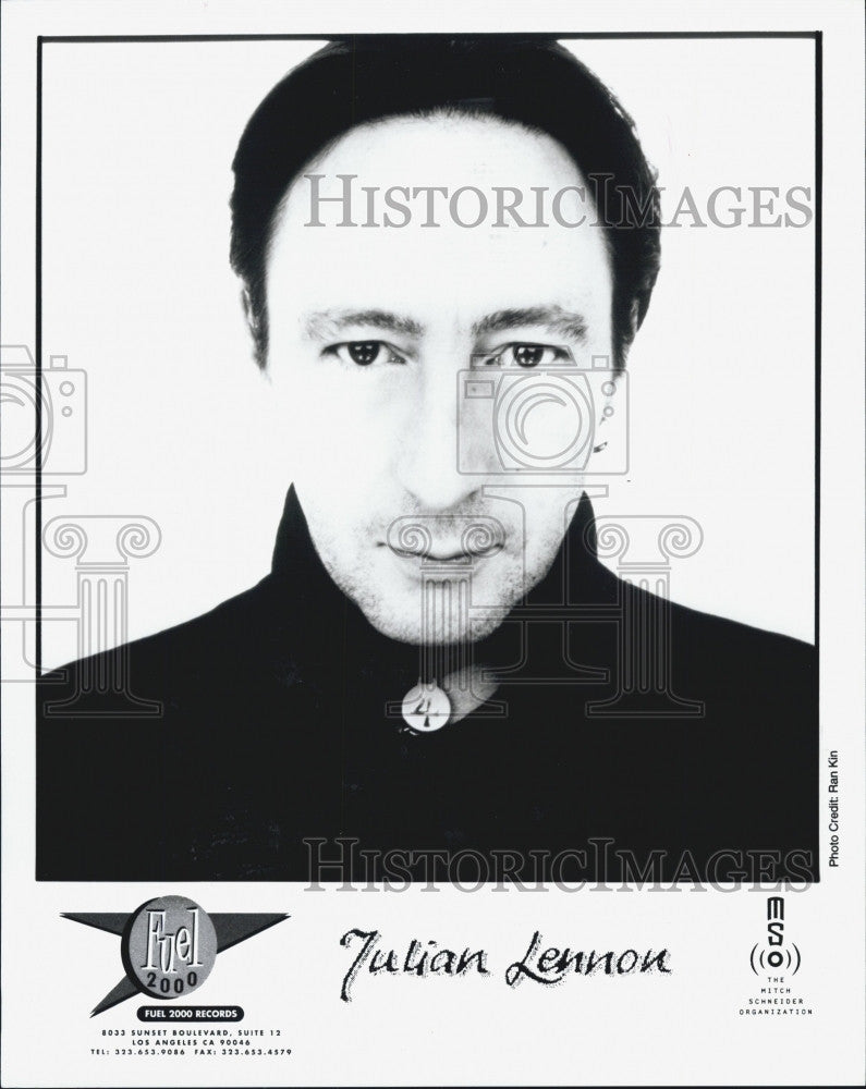 2000 Press Photo Musician Julian Lennon, son of John Lennon by Fuel 2000 - Historic Images