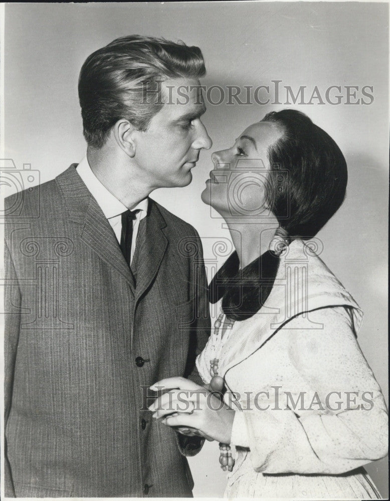 1961 Press Photo Jeanne Crain &amp; Leslie Nielsen in &quot;Journal of Hope&quot; - Historic Images