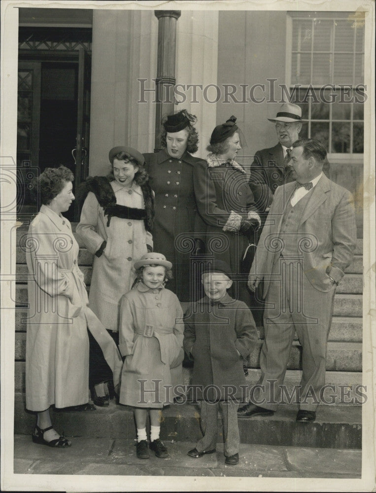 1949 Press Photo Pyramid Club Mrs. Kay Carruthers, Mrs. Lillian Sullivan - Historic Images