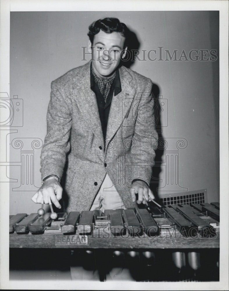 1945 Press Photo Musician Bill Carter - Historic Images