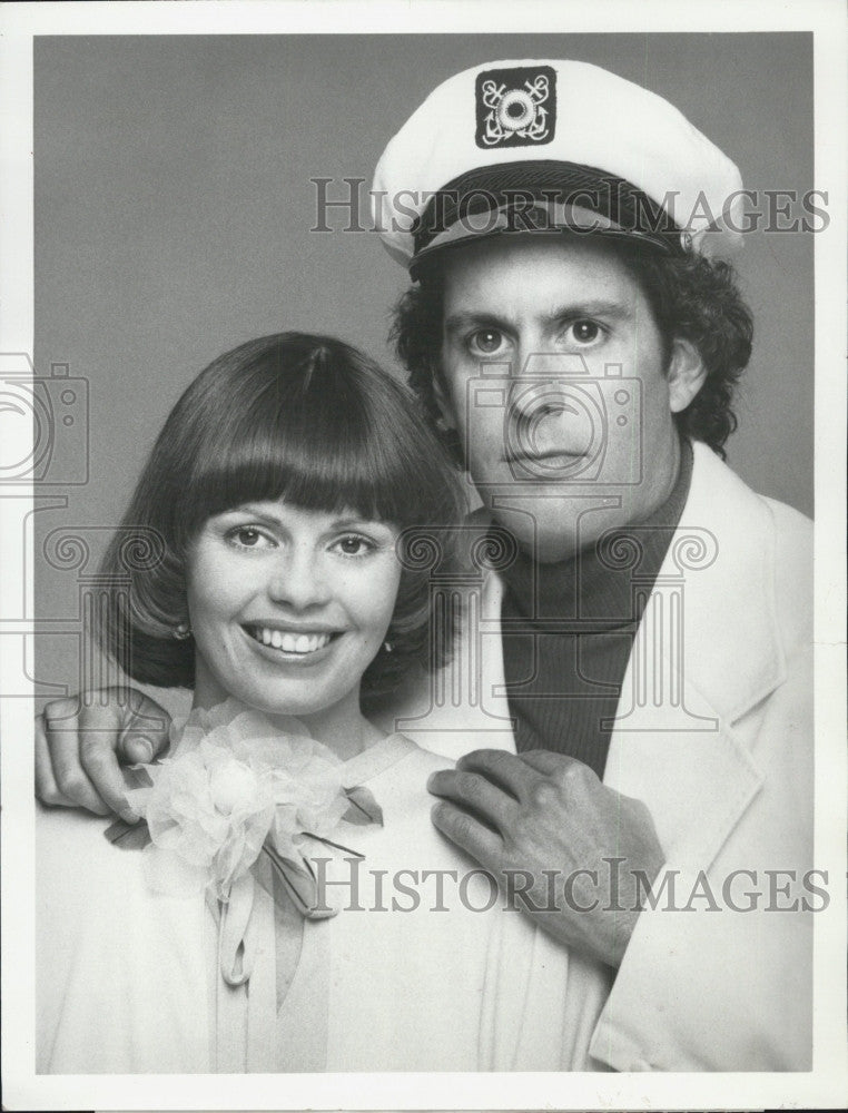 1976 Press Photo Singers Daryl Dragon Toni Tennille Captain Tennille TV Special - Historic Images