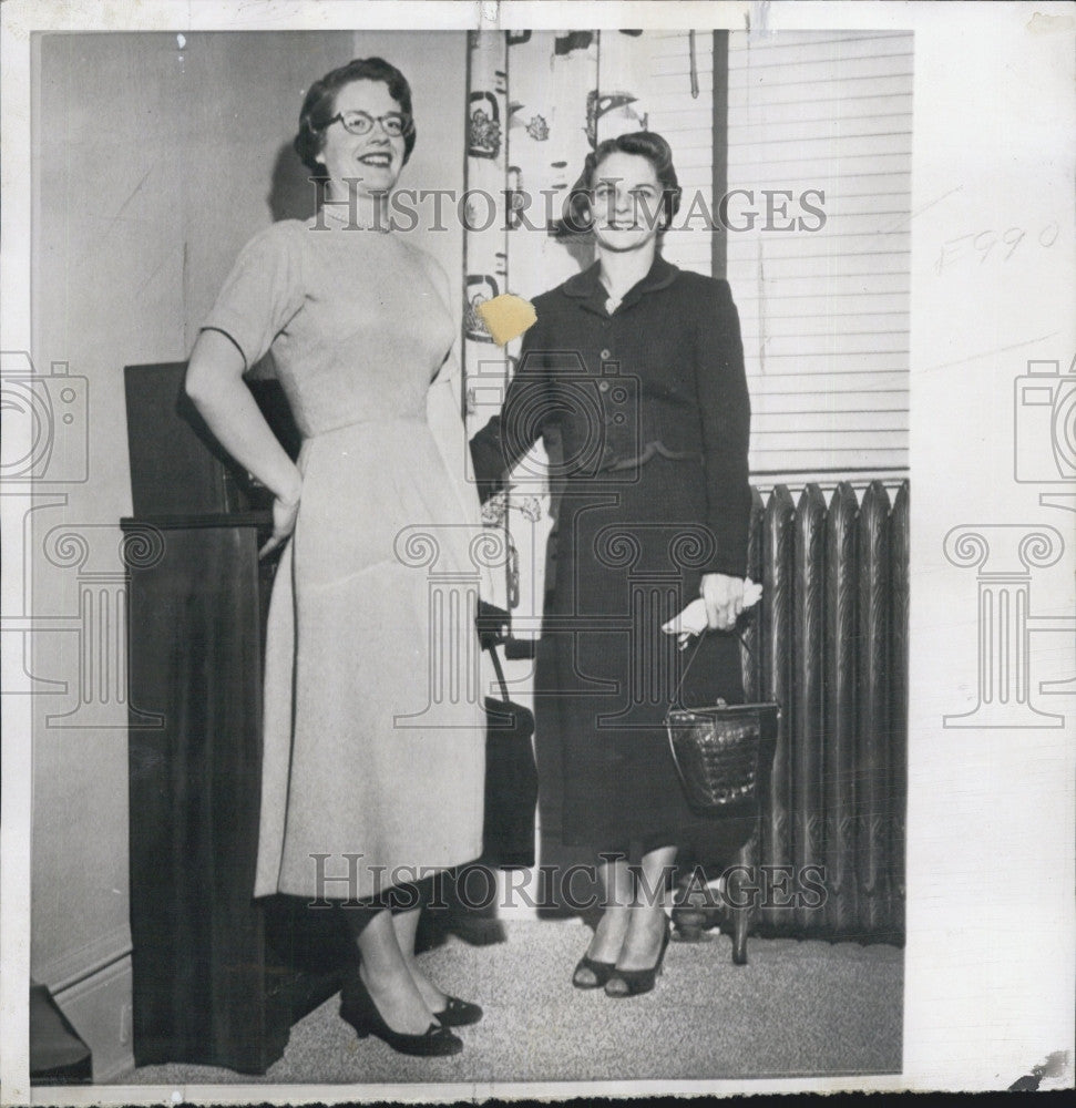 1957 Press Photo Jean Schwartz &amp; Betty Brooks To Marry Each Others Husbands - Historic Images