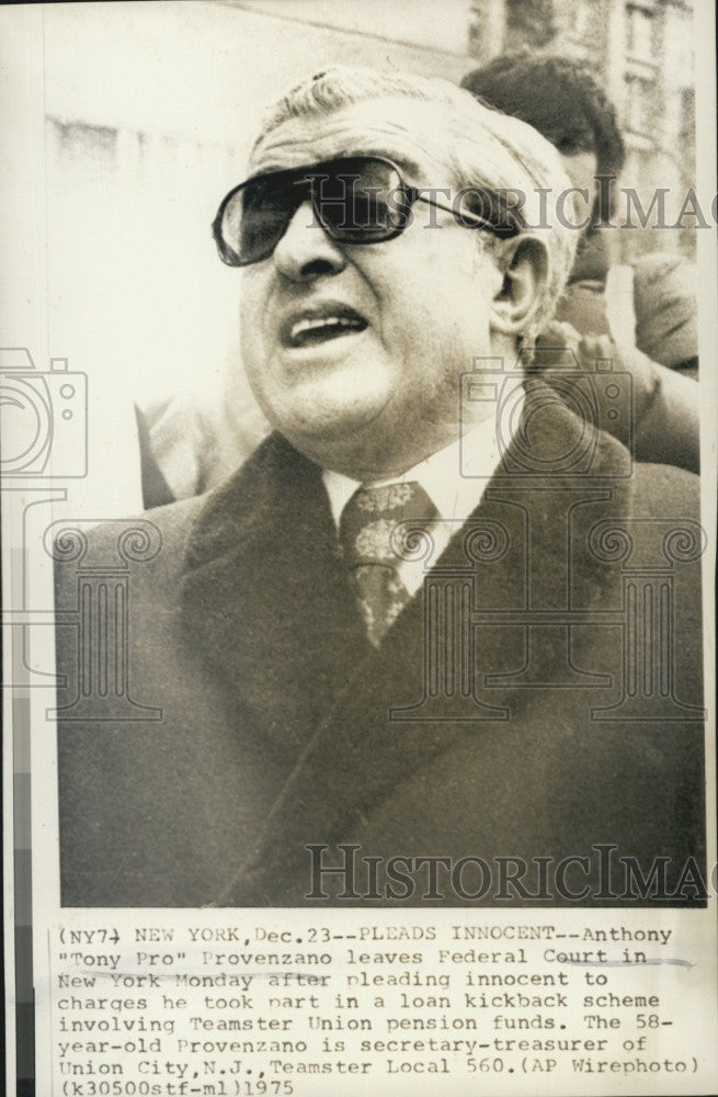 1975 Press Photo Teamster boss Anthony Provenzano pleads innocent to charges - Historic Images