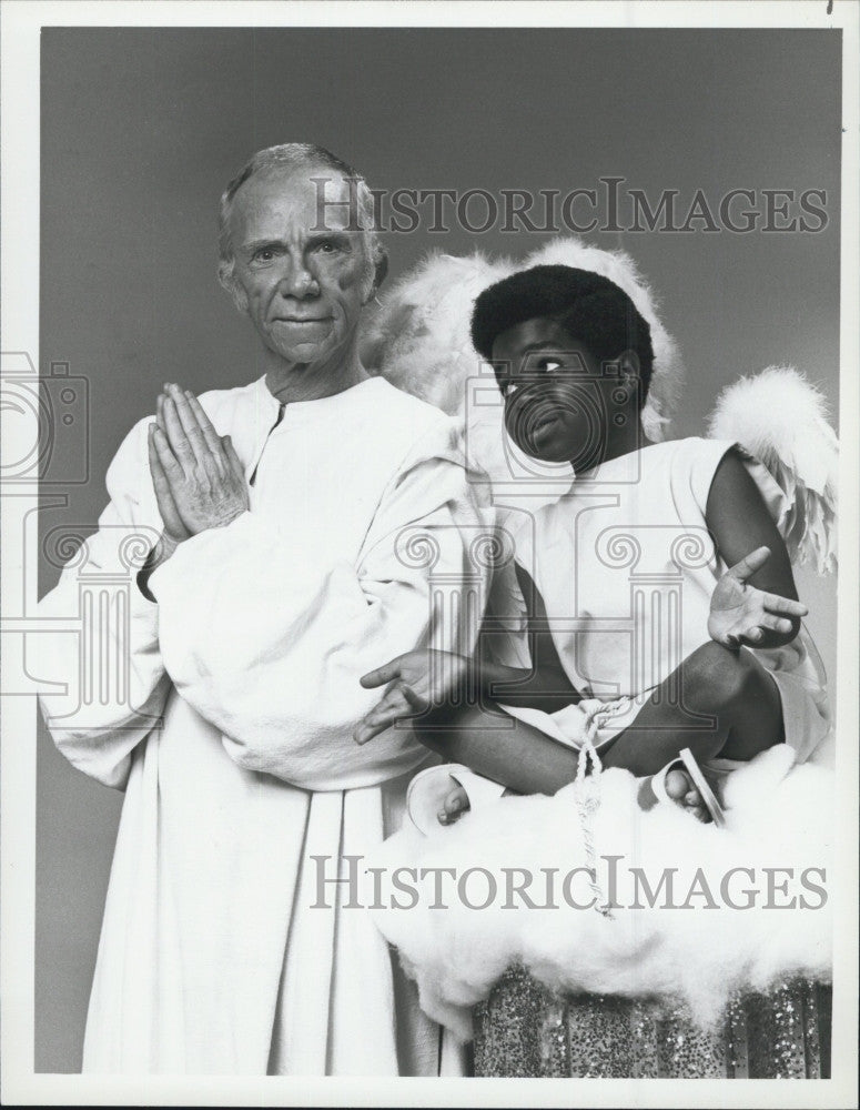 1982 Press Photo Gary Coleman Ray Walston Star In The Kid With The Broken Halo - Historic Images