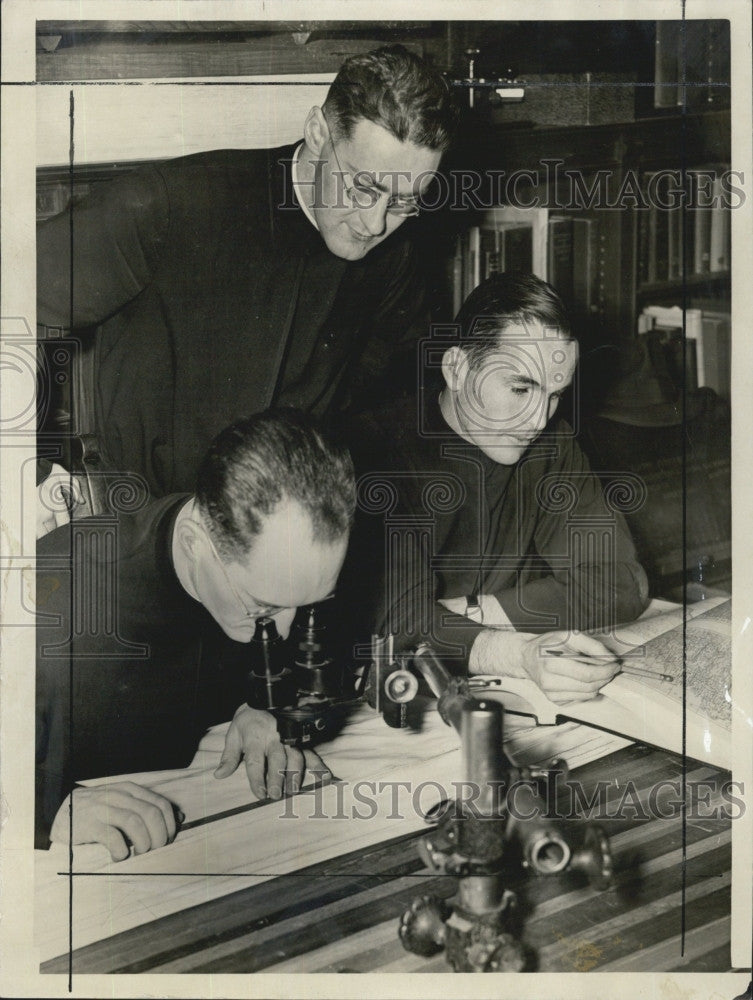 1940 Press Photo Fr LC Langguth,Fr JJ Dolan &amp; Fr JJ Devlin - Historic Images