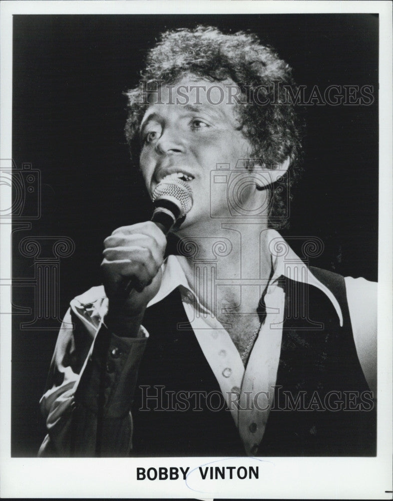 1978 Press Photo Singer, Bobby Vinton on stage - Historic Images