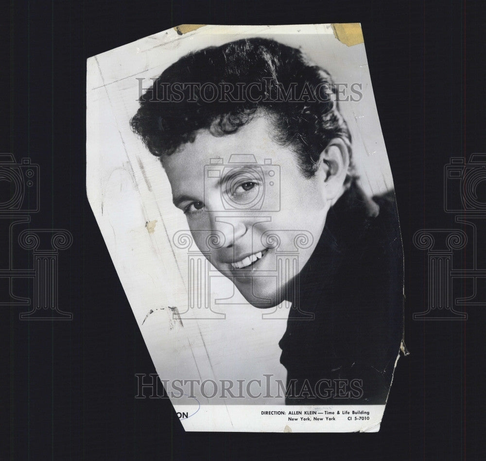 1970 Press Photo Photo Singer, Bobby Vinton on stage - Historic Images