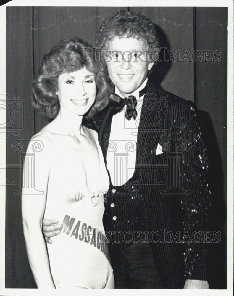 Press Photo Photo Singer, Bobby Vinton &amp; Mrs Mass. Regina Moriarty - Historic Images