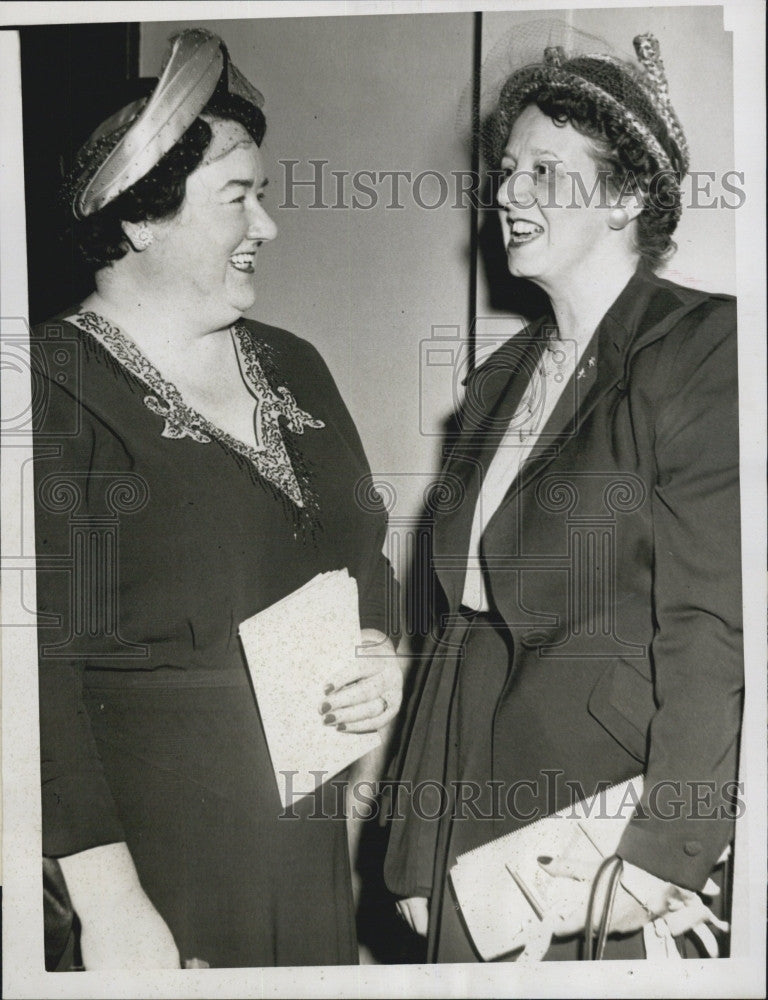 1950 Press Photo Ann Devlin and Katherine Hohman, Telephone Operators - Historic Images