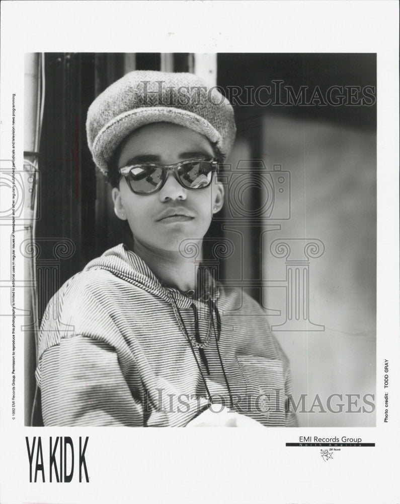 1992 Press Photo Musician Ya Kid K with EMI Records Group - Historic Images