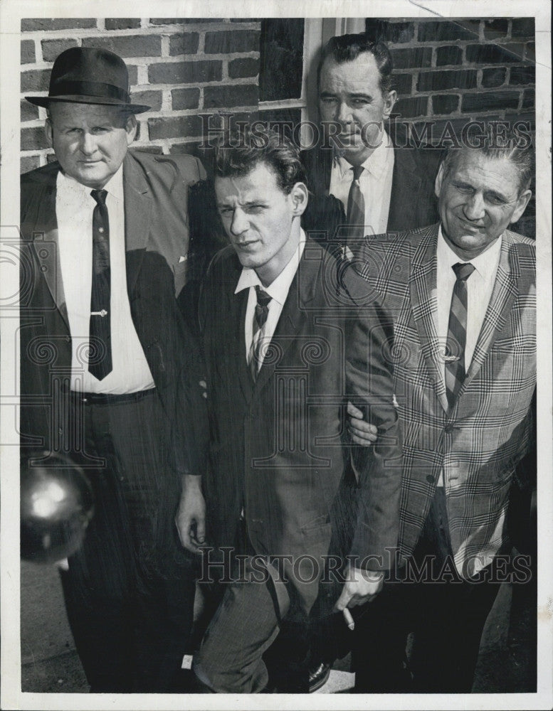 1965 Press Photo Richard Bujnowski in custody - Historic Images
