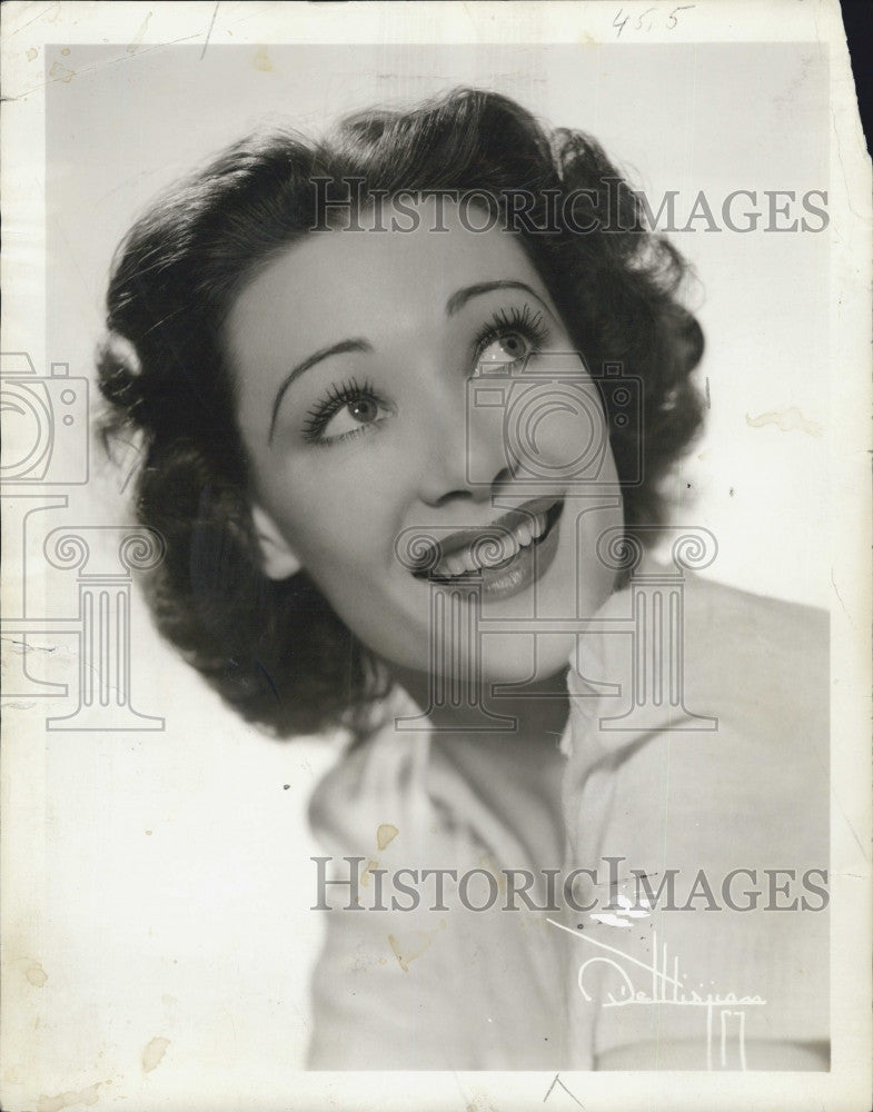 1942 Press Photo Actress/dancer Betty Bruce - Historic Images