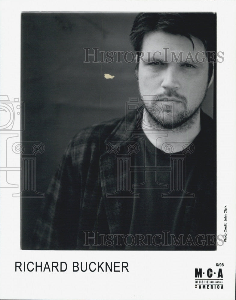 1998 Press Photo Musician Bruce Buckner on MCA - Historic Images