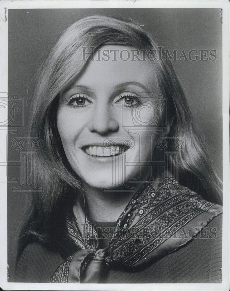 1970 Press Photo Actress-Singer Vivki Nunis Resume - Historic Images