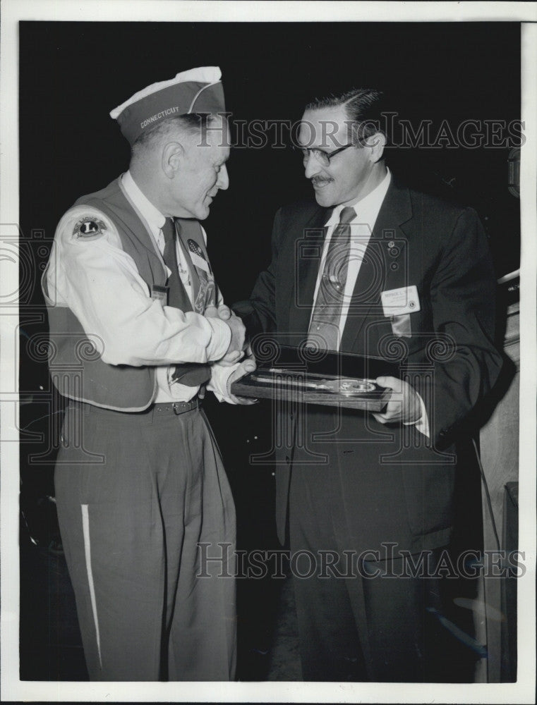 1954 Press Photo Monroe L Nute ,pres of the Lions &amp; Earle Glidden - Historic Images