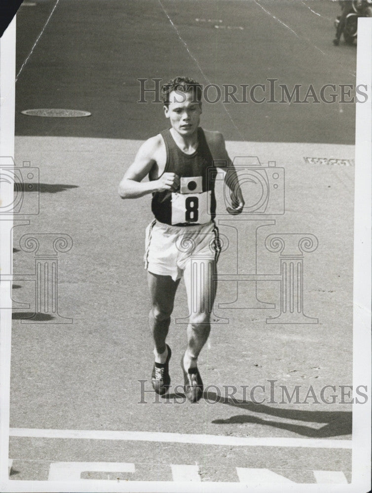 1954 Press Photo Kuare Hireshima, Runner - Historic Images